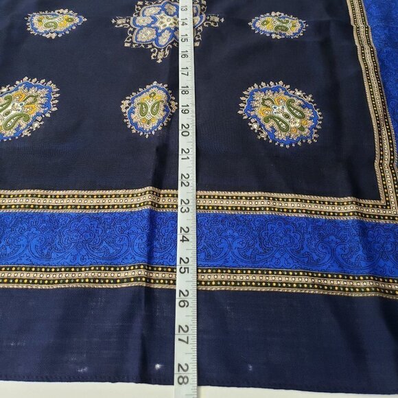 100 %PURE‎ VIRGIN WOOL Bandana Victorian Print Scar - Picture 9 of 10